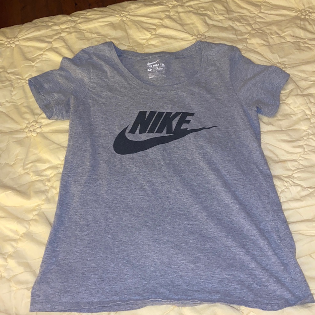 Nike Tee!!